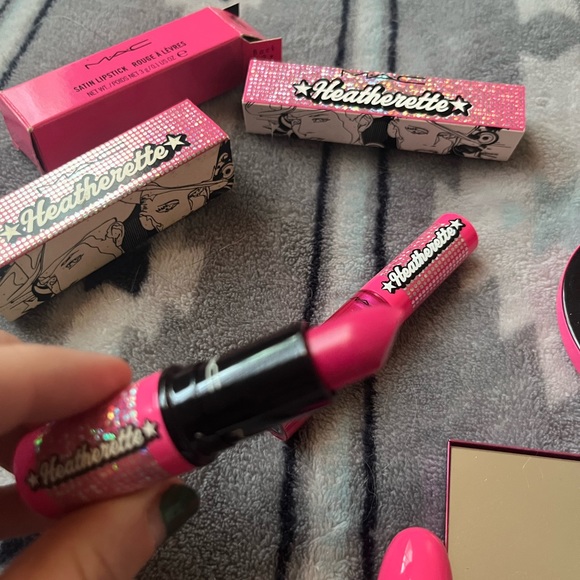 MAC Heatherrette collection *collectors item* - Picture 3 of 5